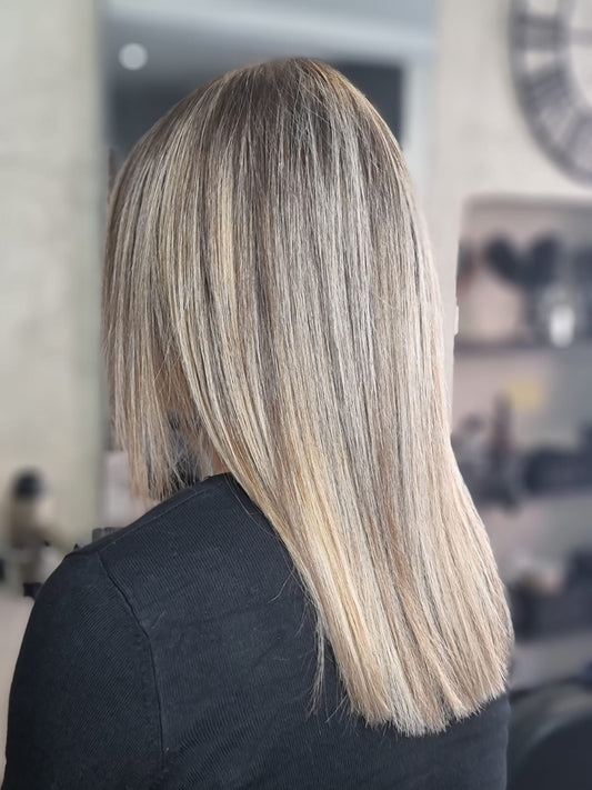LA PATINE EN COLORATION : LA SOLUTION POUR SAUVER ET ILLUMINER SES CHEVEUX
